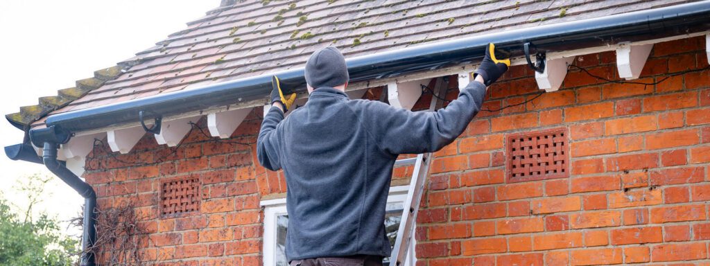 Guttering replacement Guttering replacement London